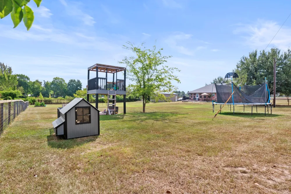 380 Frontage Rd Mt Pleasant, TX 75455