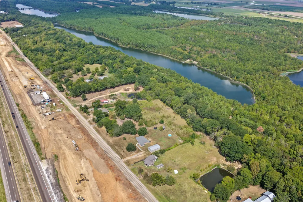 380 Frontage Rd Mt Pleasant, TX 75455