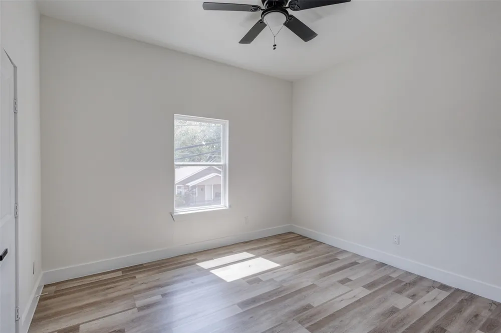 2501 Lenway Street Dallas, TX 75215