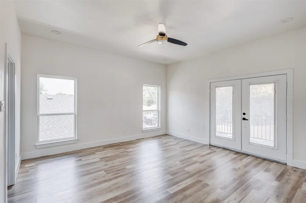2501 Lenway Street Dallas, TX 75215
