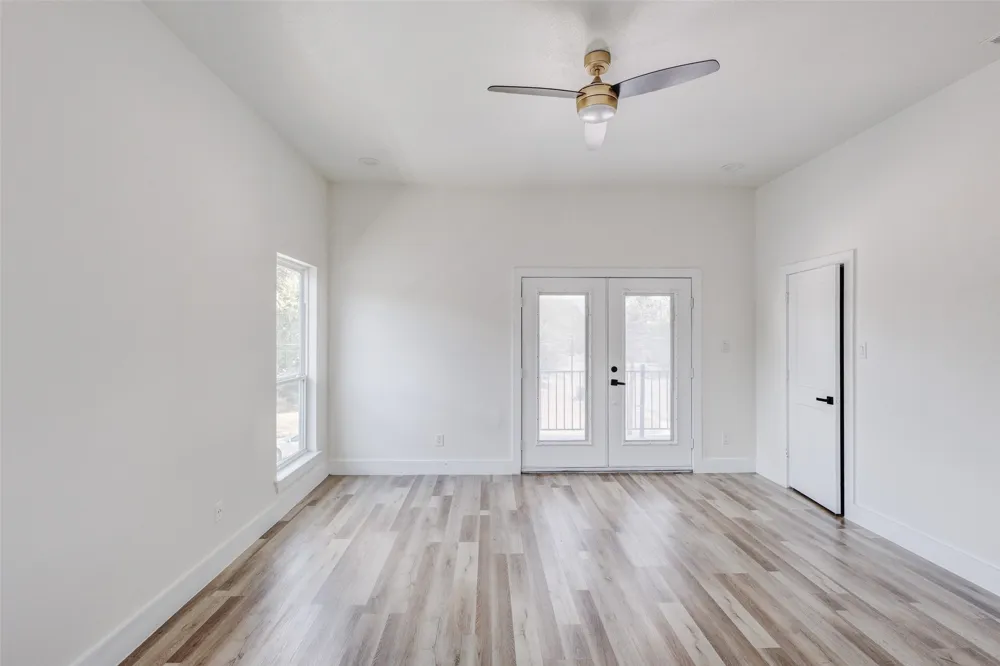 2501 Lenway Street Dallas, TX 75215