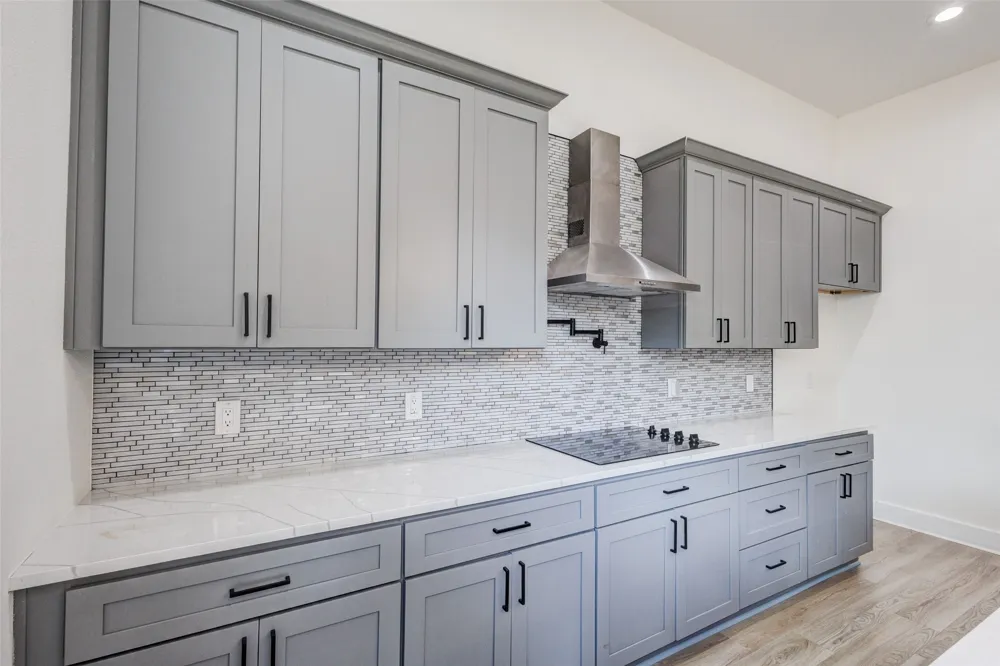 2501 Lenway Street Dallas, TX 75215