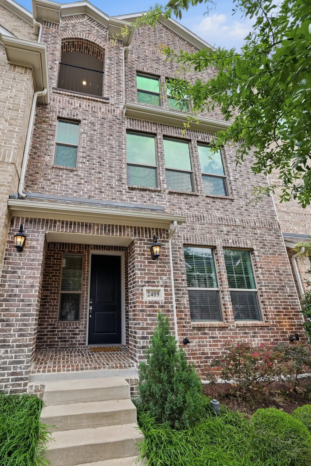 2409 Springhill Avenue Flower Mound, TX 75028