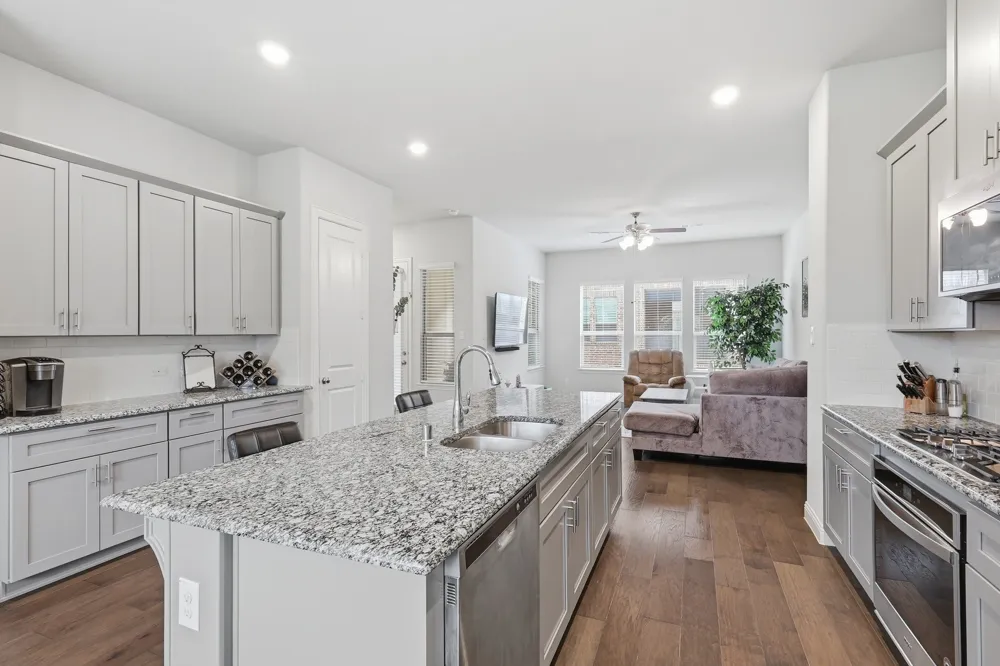 2409 Springhill Avenue Flower Mound, TX 75028