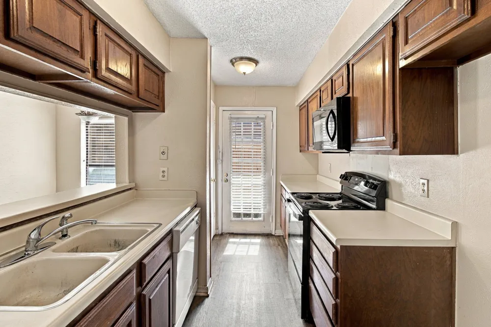 1204 Horizon Trail #3410 Arlington, TX 76011