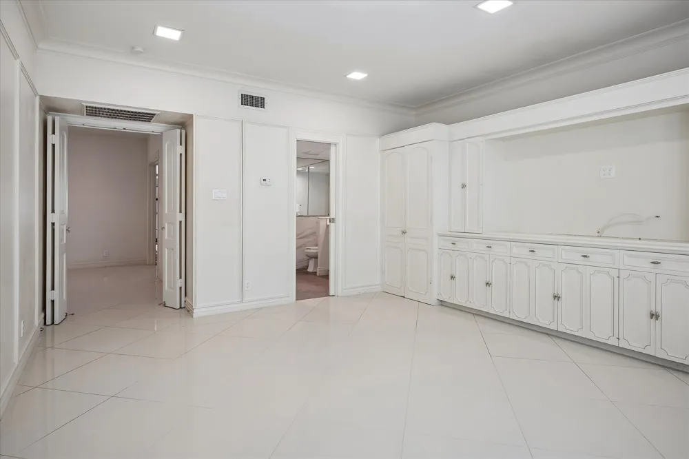 6146 Averill Way #106E Dallas, TX 75225