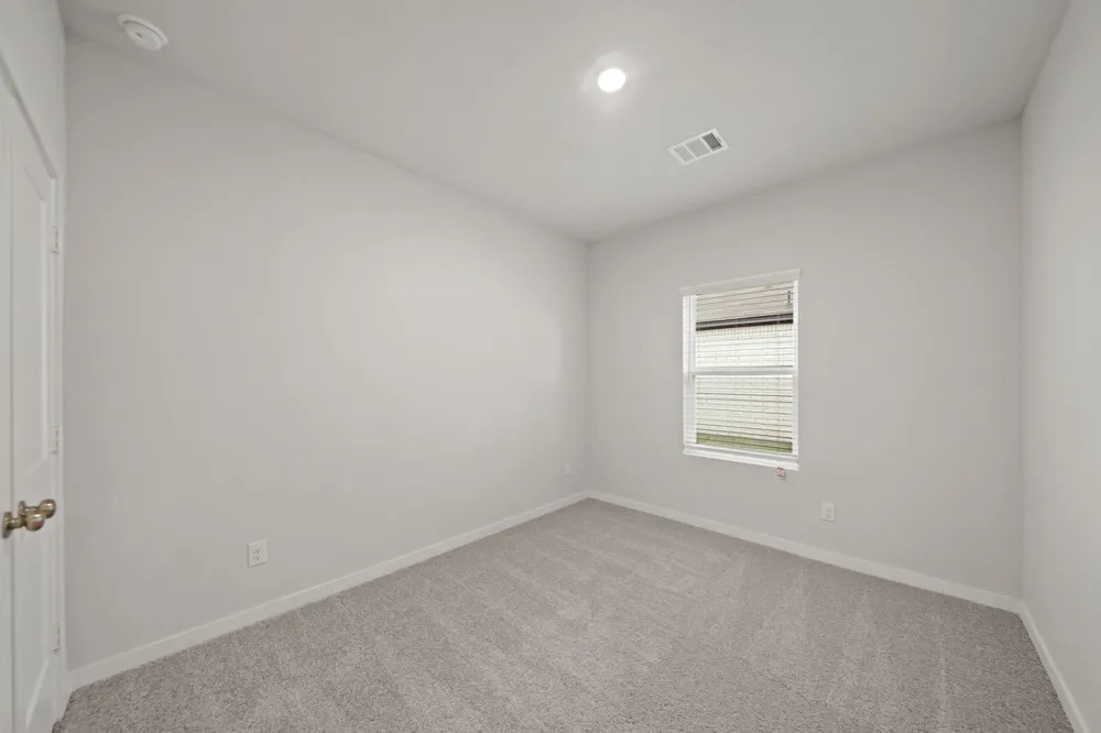 1894 Redwood Lane Dayton, TX 77535