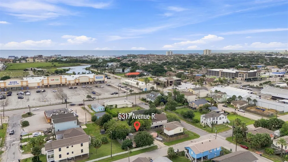 6317 Avenue R Galveston, TX 77551