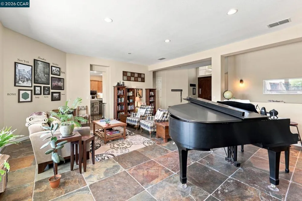5204 Sturges Ct Antioch, CA 94531