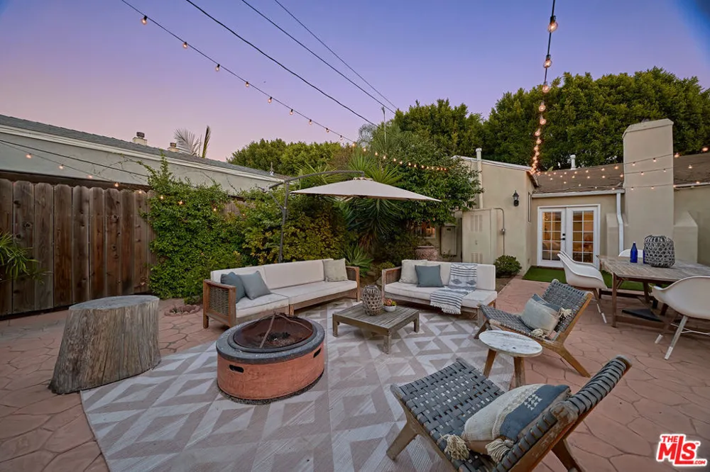 2903 Delaware Avenue Santa Monica, CA 90404