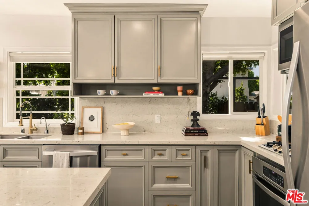 2903 Delaware Avenue Santa Monica, CA 90404