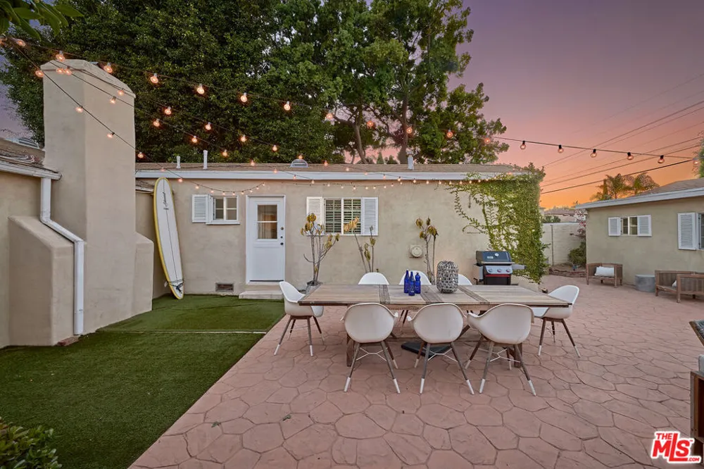 2903 Delaware Avenue Santa Monica, CA 90404