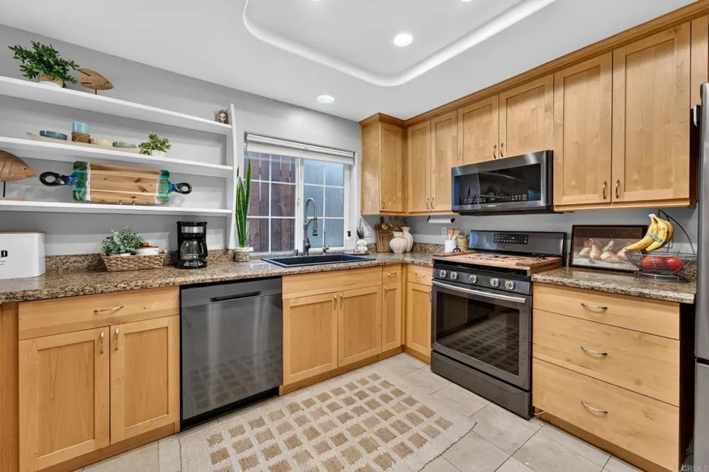 3951 Riviera Drive San Diego, CA 92109