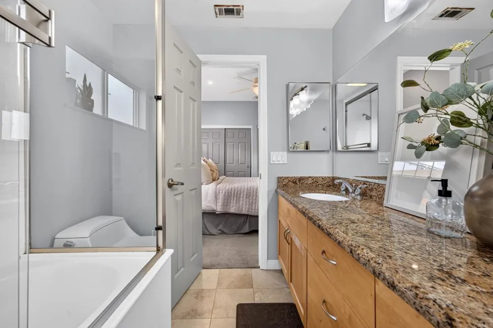 3951 Riviera Drive San Diego, CA 92109