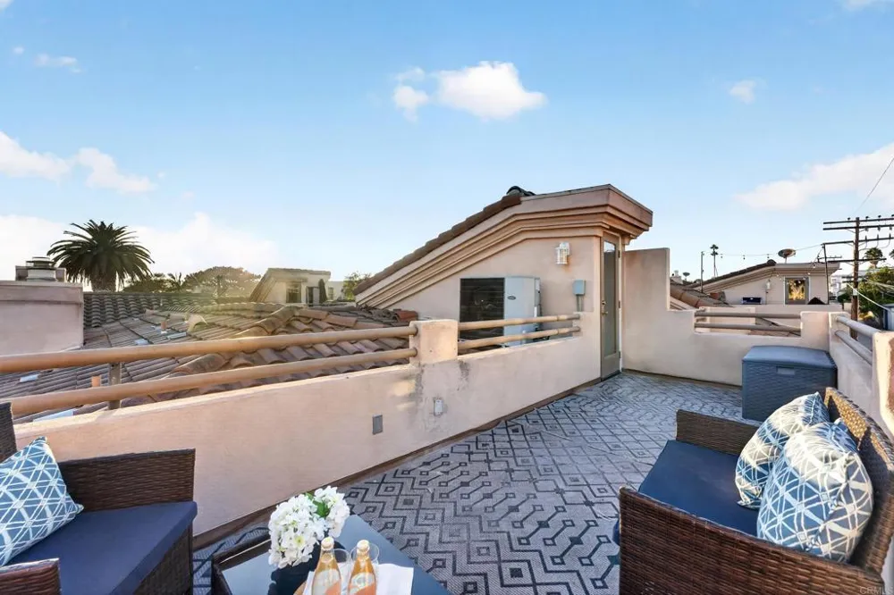 3951 Riviera Drive San Diego, CA 92109