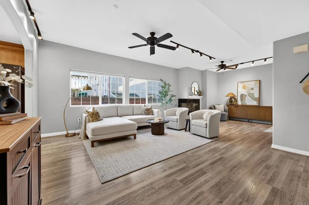 3951 Riviera Drive San Diego, CA 92109
