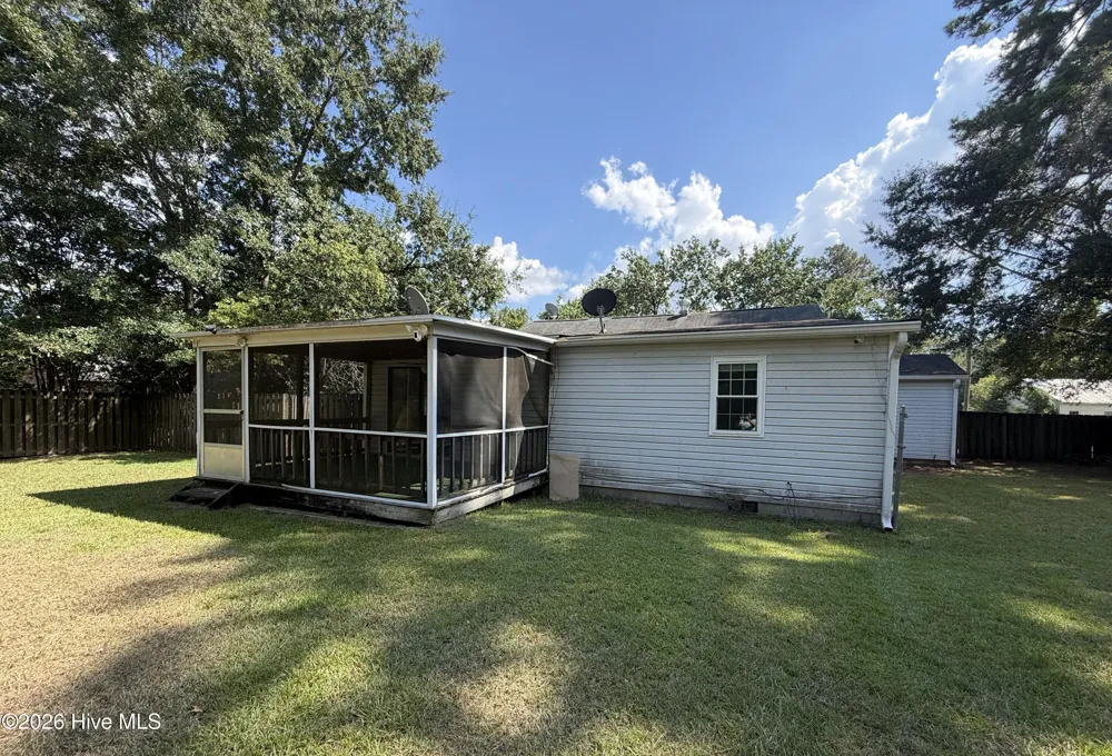 401 E Howard Street Wrens, GA 30833