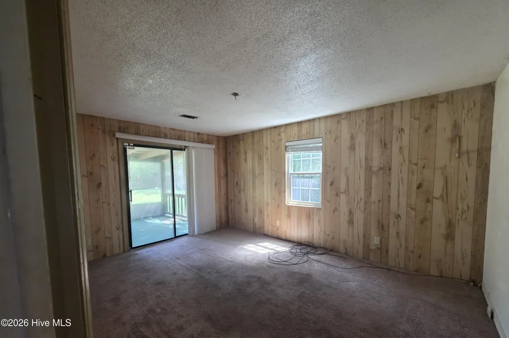 401 E Howard Street Wrens, GA 30833