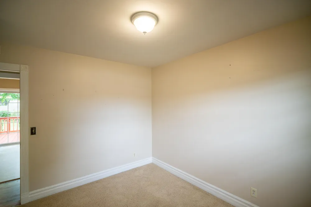 1355 W Broadway Avenue Muskegon, MI 49441
