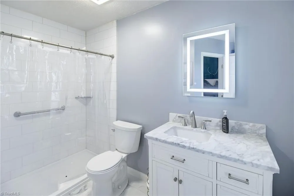 2922 Median Court High Point, NC 27260