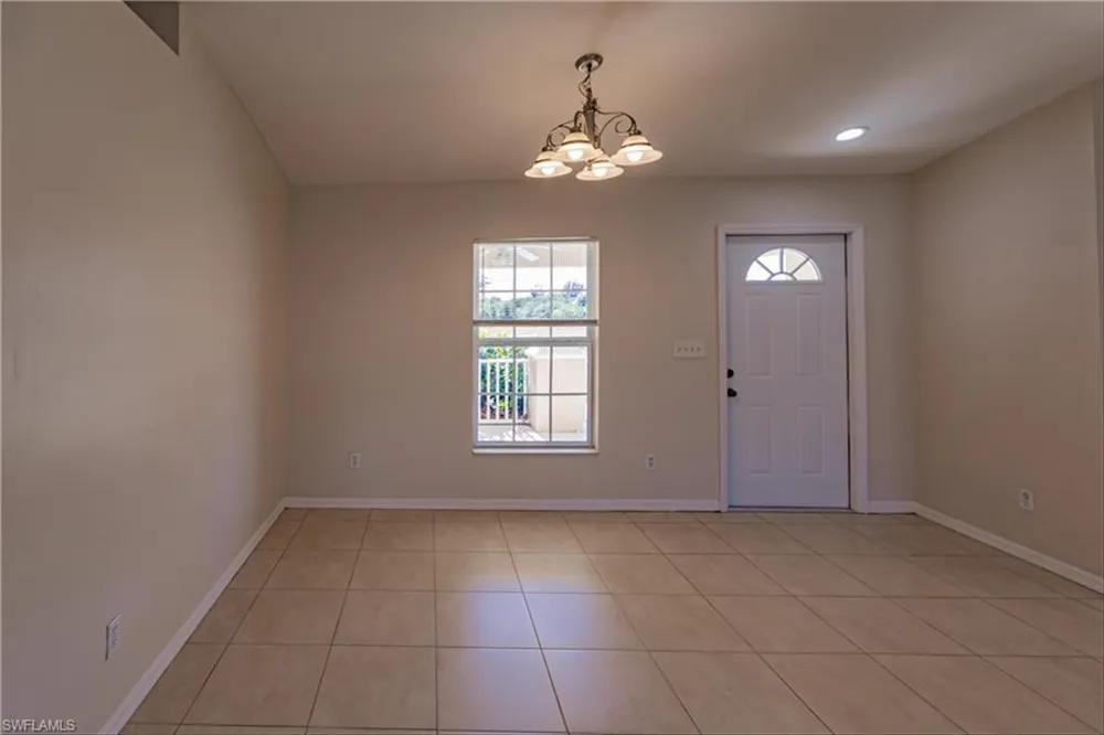 2809 NW 12th Lane Cape Coral, FL 33993