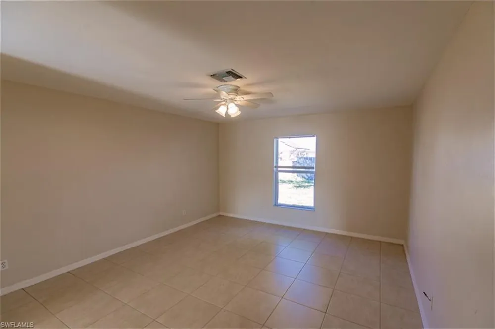 2809 NW 12th Lane Cape Coral, FL 33993