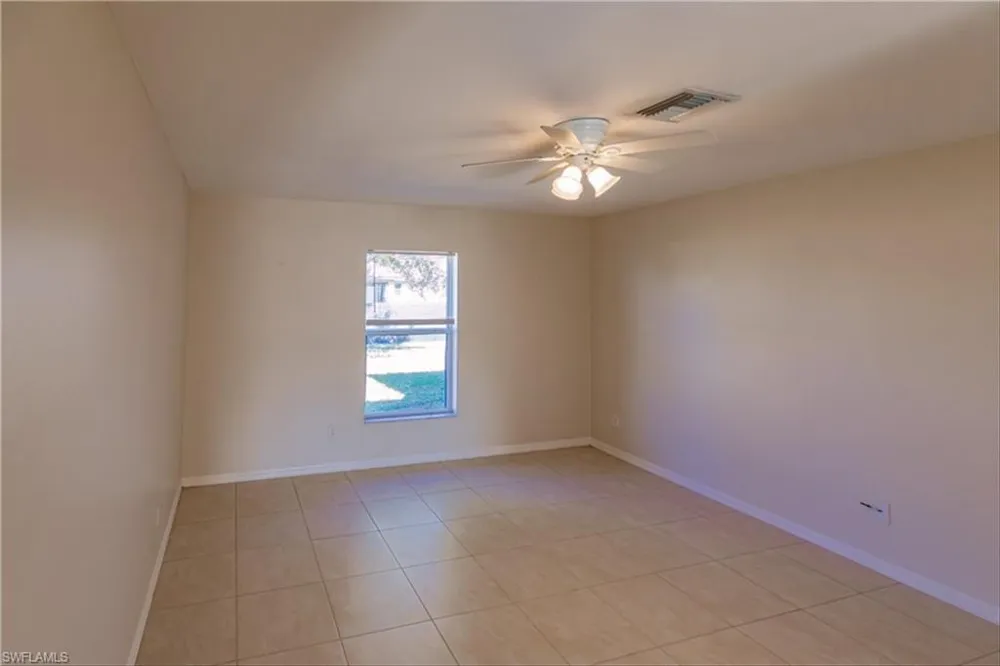2809 NW 12th Lane Cape Coral, FL 33993