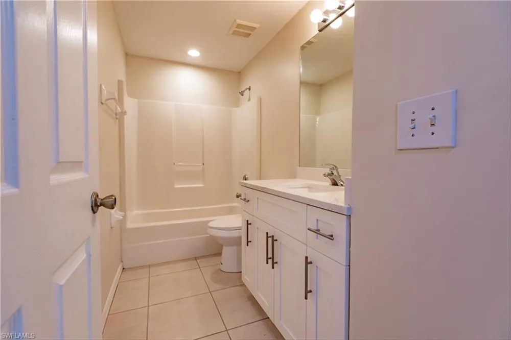 2809 NW 12th Lane Cape Coral, FL 33993