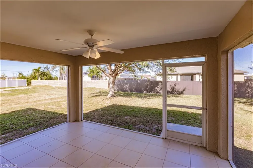 2809 NW 12th Lane Cape Coral, FL 33993