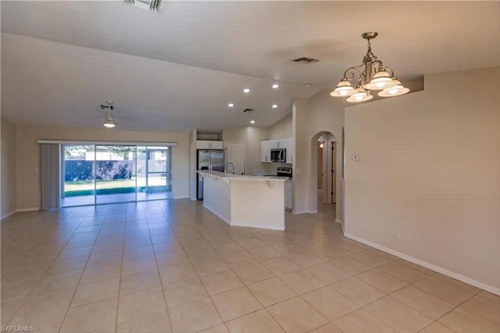 2809 NW 12th Lane Cape Coral, FL 33993