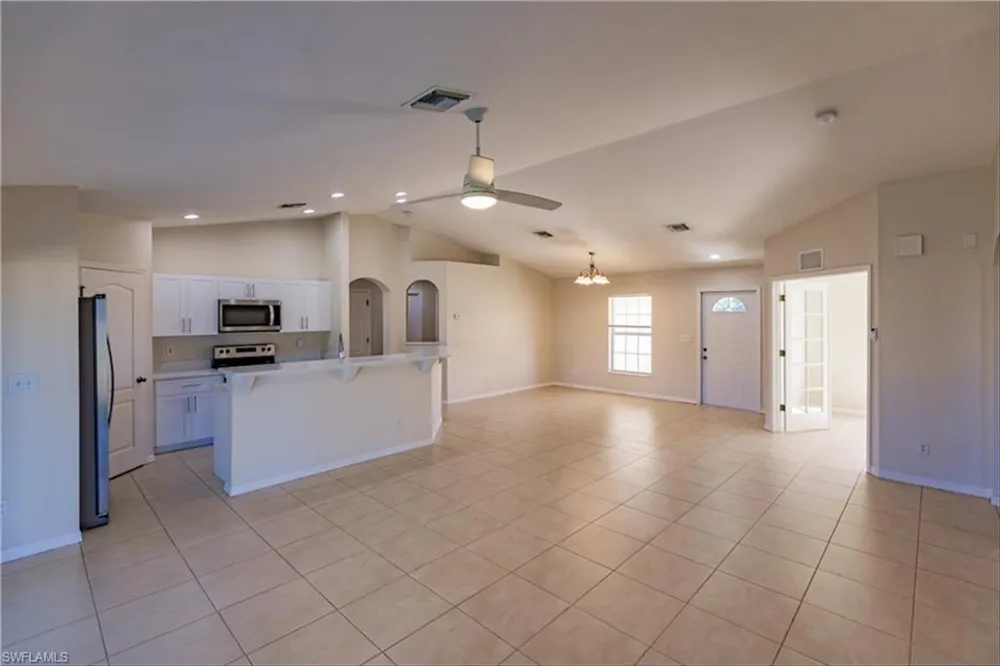2809 NW 12th Lane Cape Coral, FL 33993
