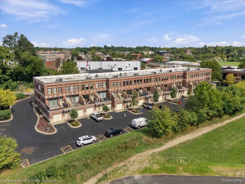 170 Mill Street Rochester City, MI 48307
