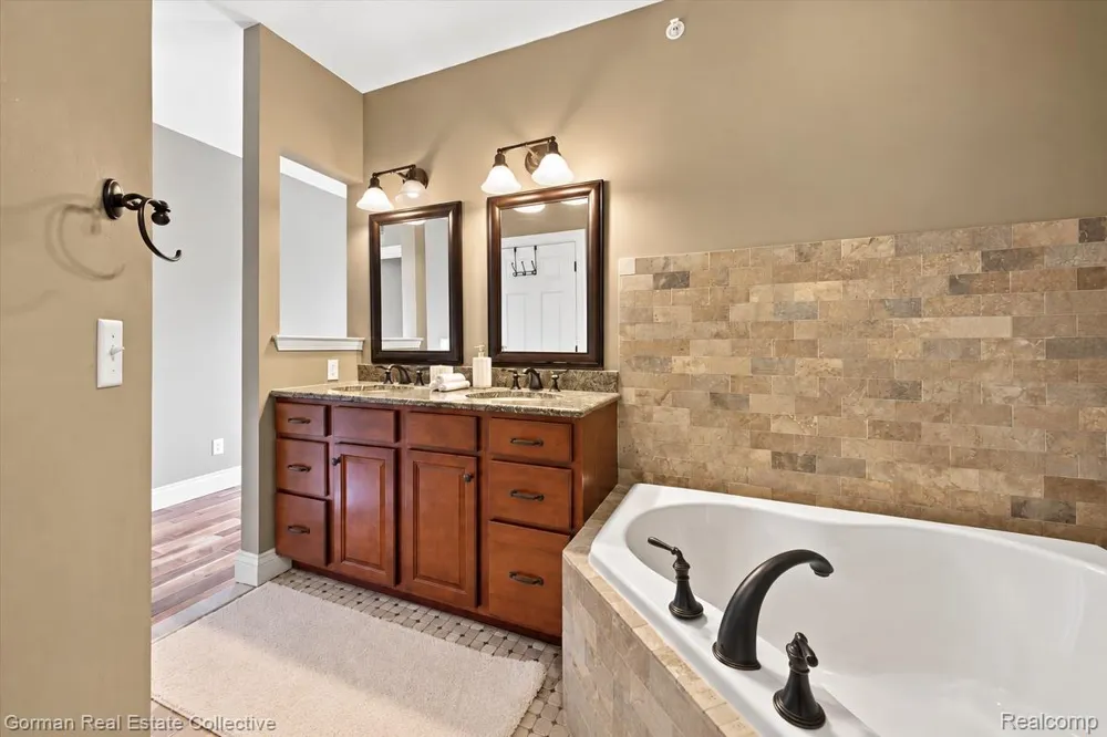 170 Mill Street Rochester City, MI 48307