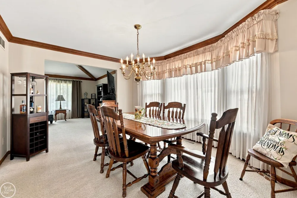 42228 Fulton Court Sterling Heights City, MI 48313