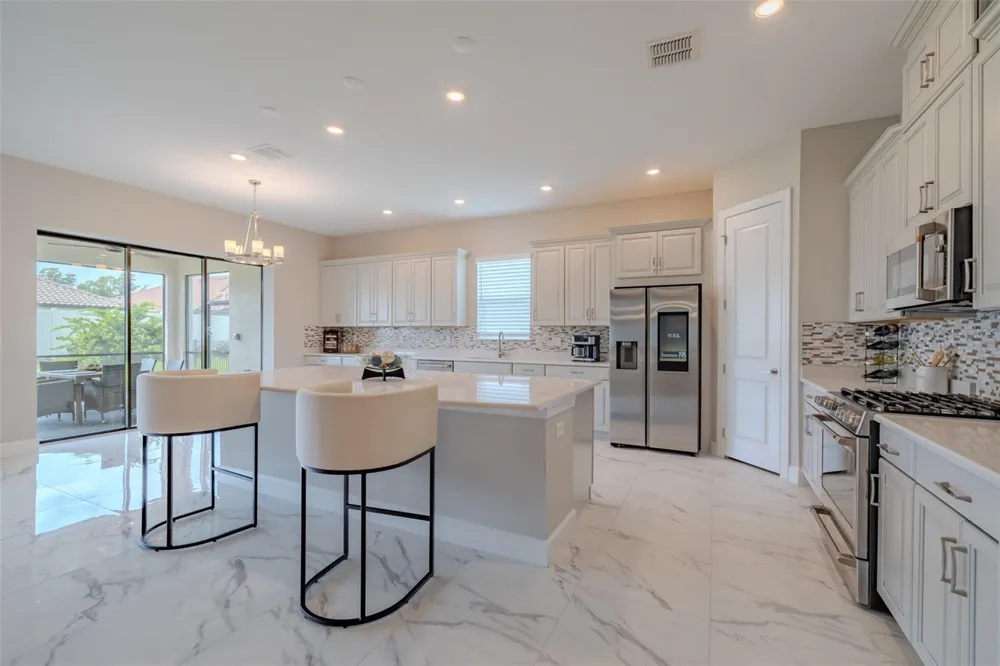 4727 FRECCIA LOOP Wesley Chapel, FL 33543