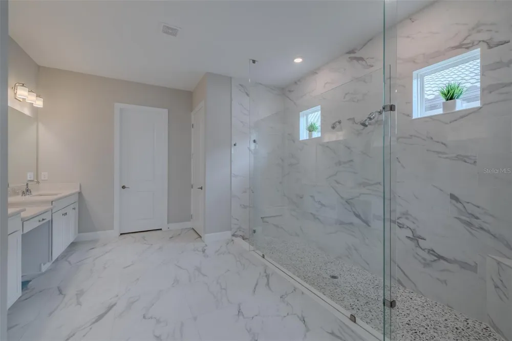 4727 FRECCIA LOOP Wesley Chapel, FL 33543