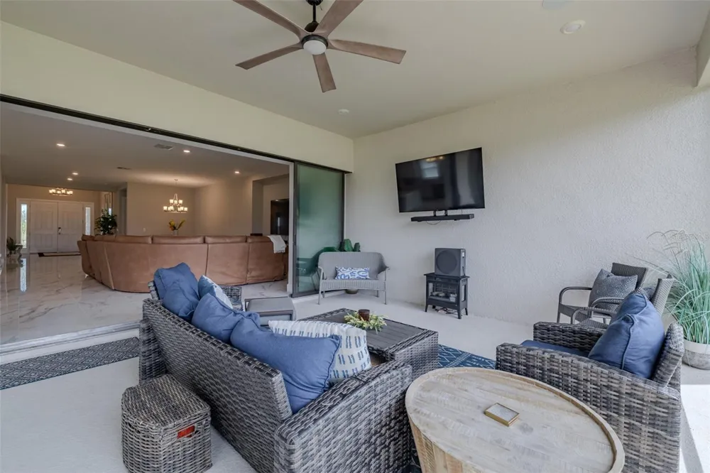 4727 FRECCIA LOOP Wesley Chapel, FL 33543