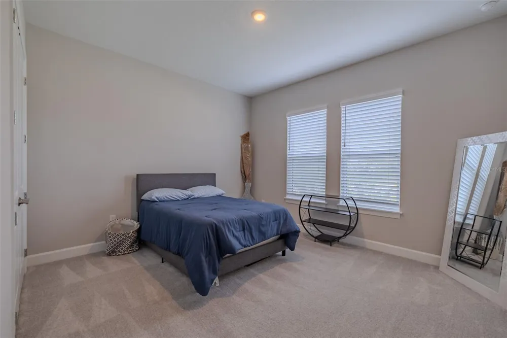 4727 FRECCIA LOOP Wesley Chapel, FL 33543