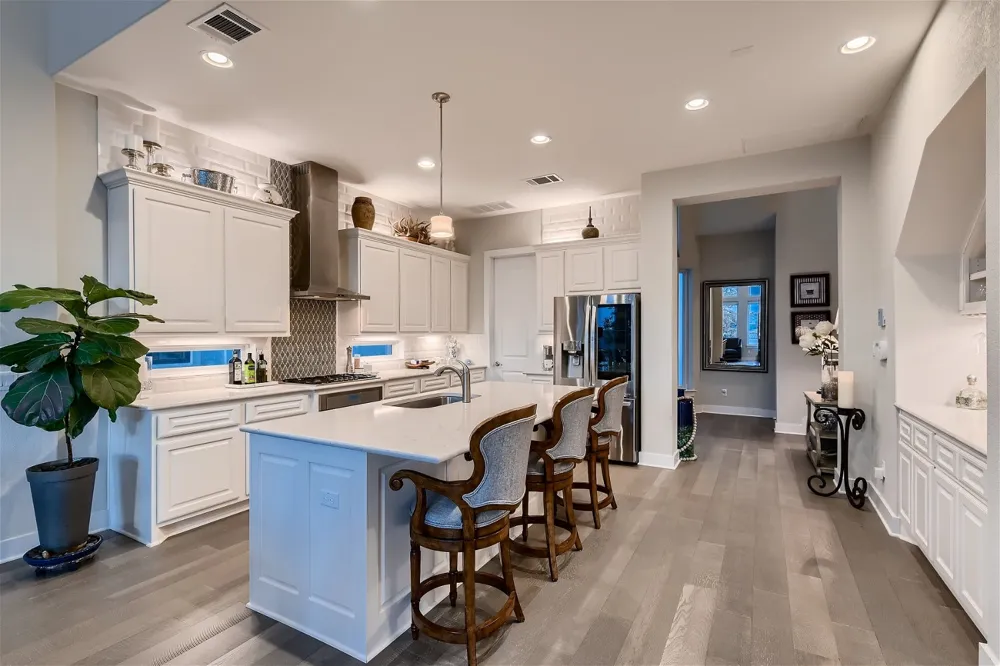 404 Marina View Way Lakeway, TX 78734