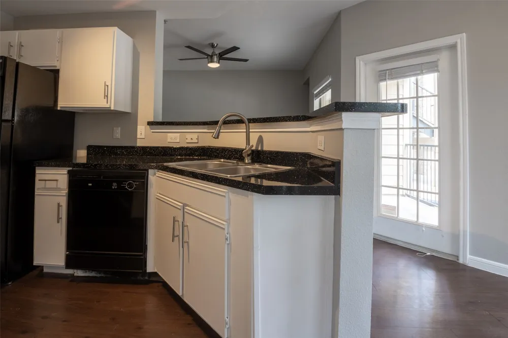 2320 Gracy Farms Lane #312 Austin, TX 78758