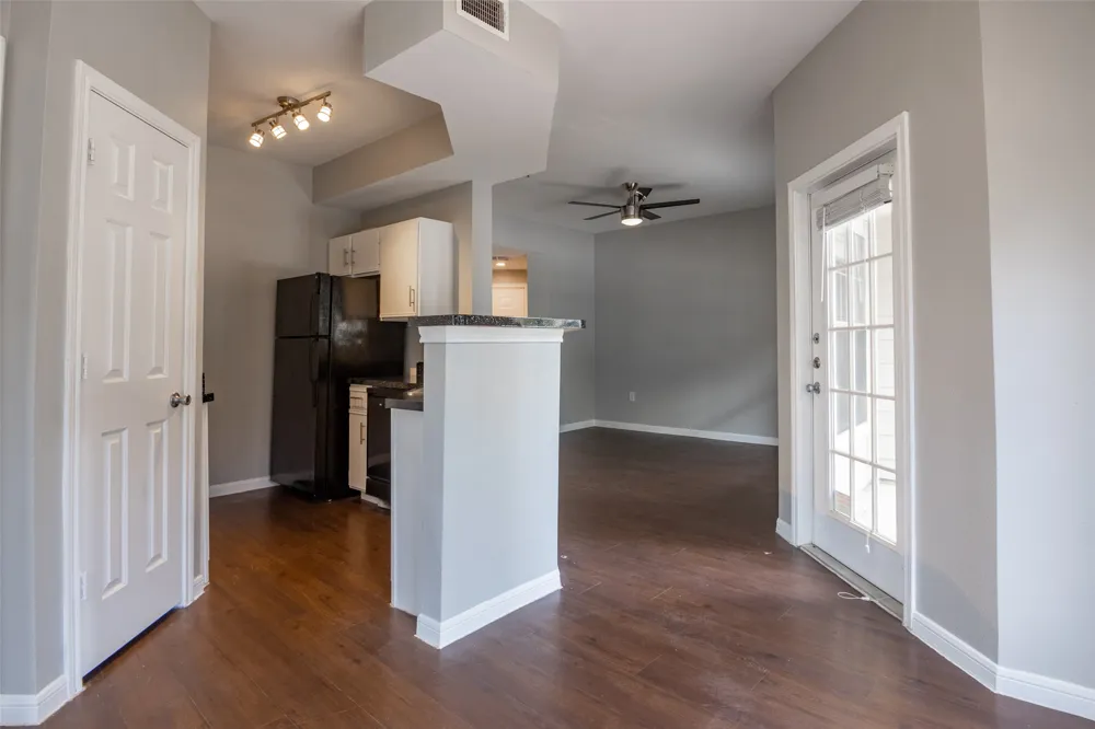 2320 Gracy Farms Lane #312 Austin, TX 78758