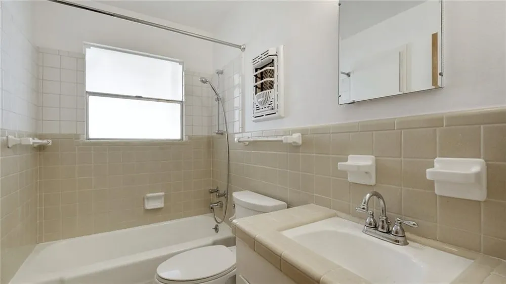 703 Buckingham Circle Austin, TX 78704