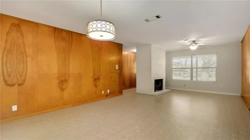 703 Buckingham Circle Austin, TX 78704