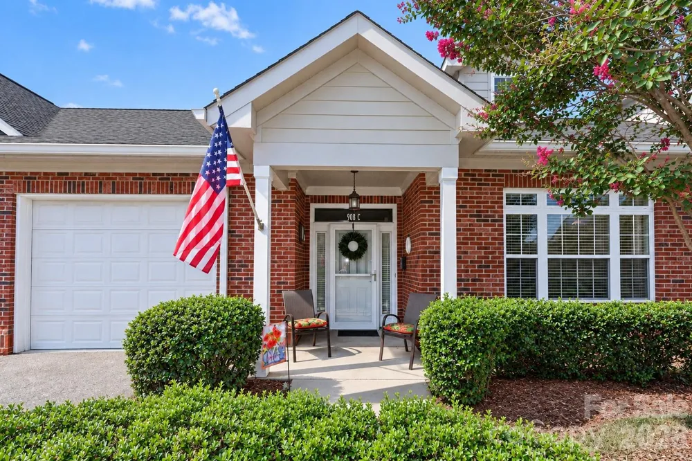 908 Davie Avenue #C Statesville, NC 28677