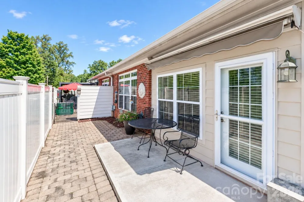 908 Davie Avenue #C Statesville, NC 28677