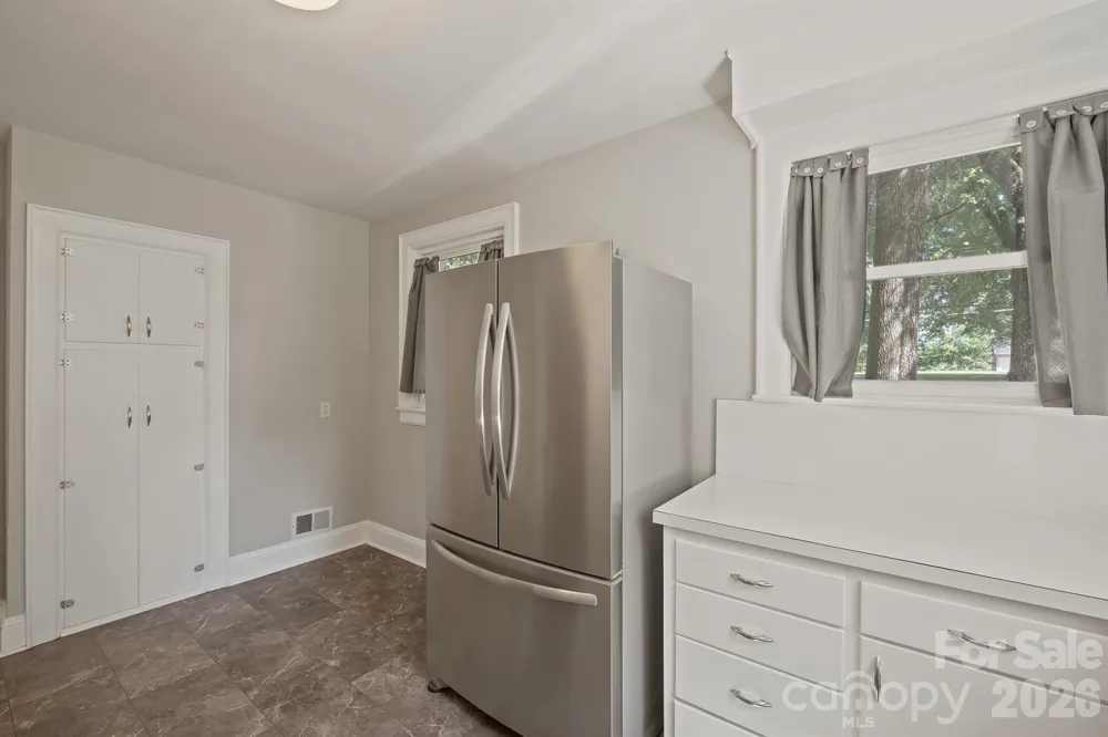 419 1st Avenue Conover, NC 28613