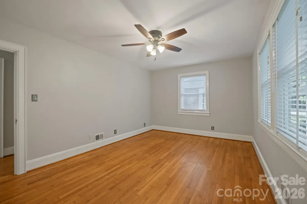 419 1st Avenue Conover, NC 28613