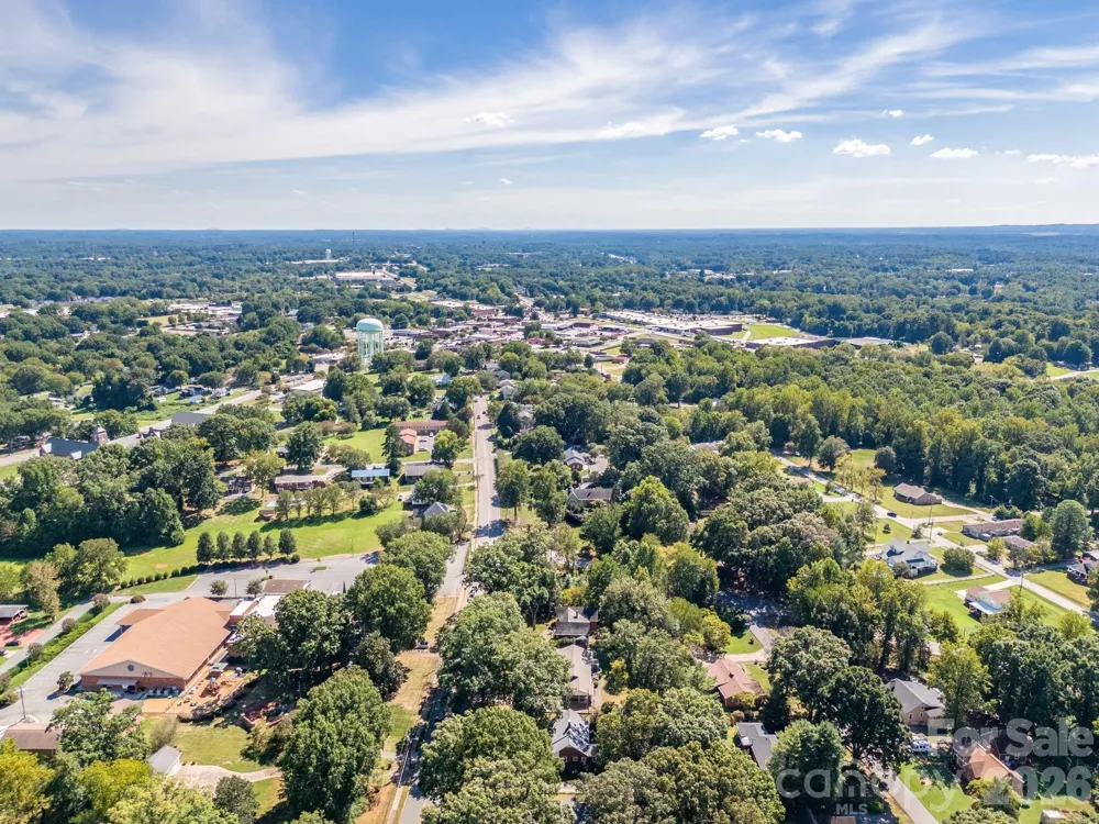419 1st Avenue Conover, NC 28613