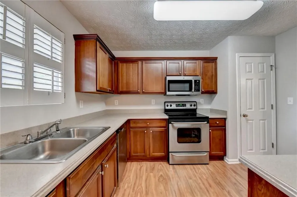 75 Fern Crest Drive Lawrenceville, GA 30046