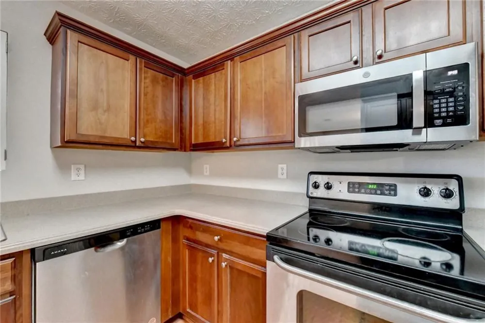 75 Fern Crest Drive Lawrenceville, GA 30046